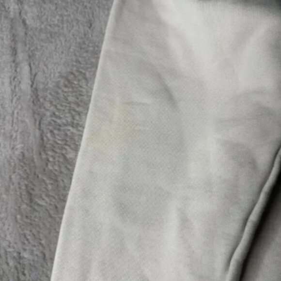 Tokyo Disney Resort ‘Sketches Of Disney’ Sweatshirt Hoodie Size Large Cream - Picture 7 of 12